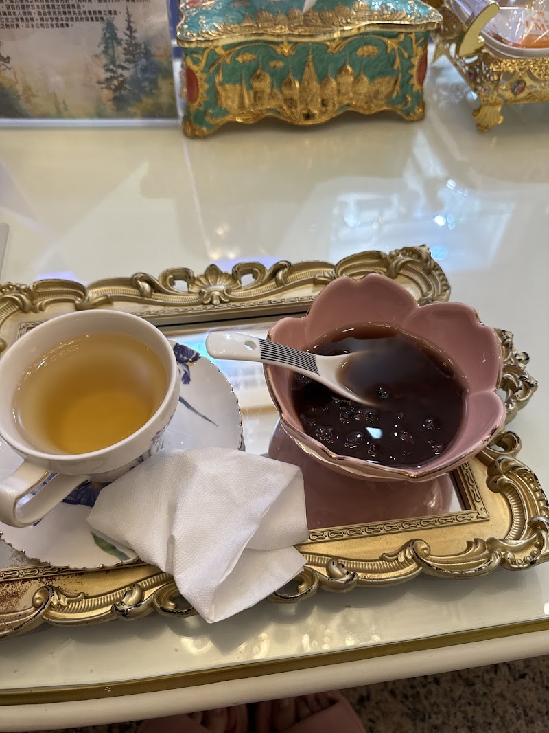 芮薇荷夢幻森林生醫美容-板橋店店家實景照片8 - 新北